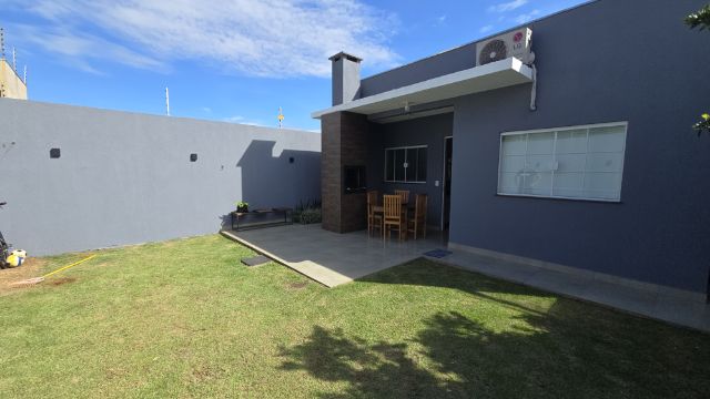 Casa 3 quartos e 2 banheiros, à venda, no bairro Residencial Ícaro em Maringá