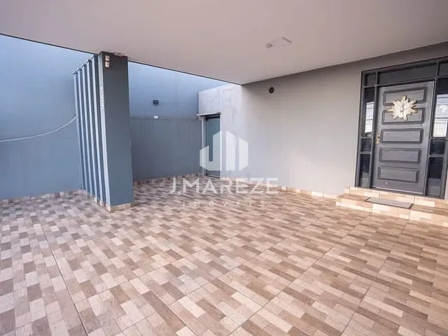 Casa com 510m² 4 quartos e 3 banheiros, à venda, no bairro Vila Franko em Apucarana