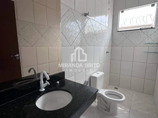 Casa 3 quartos e 2 banheiros, à venda, no bairro Pontal Sul - Acréscimo em Aparecida de Goiânia