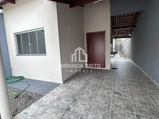 Casa 3 quartos e 2 banheiros, à venda, no bairro Pontal Sul - Acréscimo em Aparecida de Goiânia