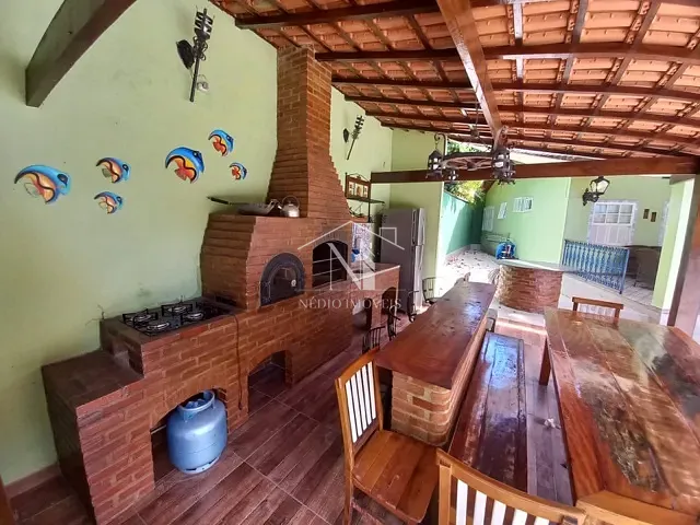 Casa com 1200m² 5 quartos e 5 banheiros, à venda, no bairro Itaocaia Valley em Maricá