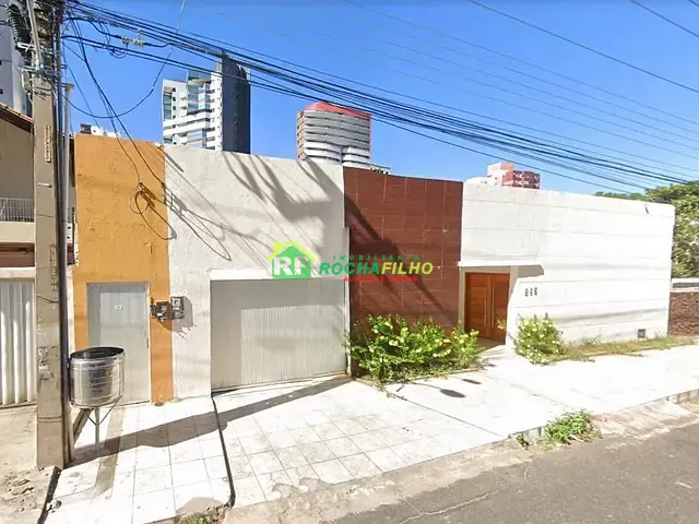 Casa com 576m² 4 quartos e 3 banheiros, à venda, no bairro Jóquei em Teresina