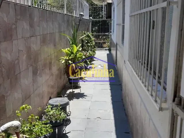 Casa com 440m² 3 quartos e 4 banheiros, à venda, no bairro Centro em Barra do Piraí