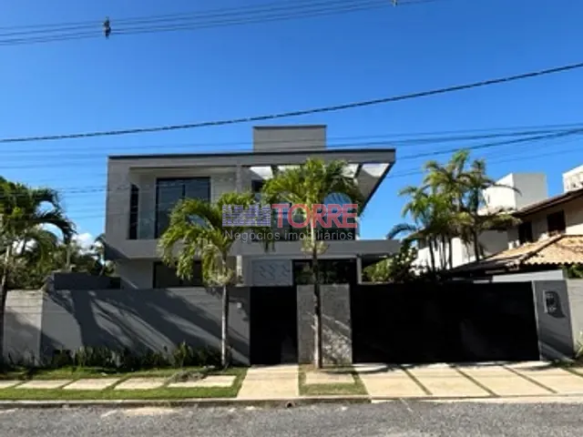 Casa com 264m² 4 quartos e 5 banheiros, à venda, no bairro Nossa Senhora da Vitória em Ilhéus