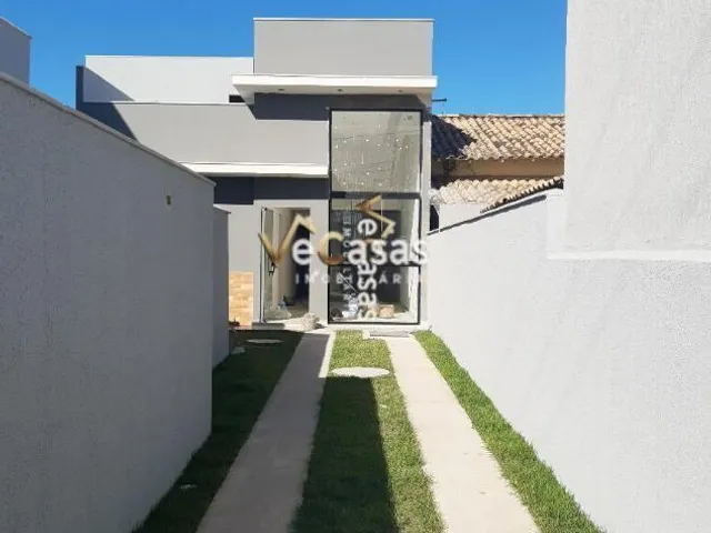 Casa com 200m² 2 quartos e 2 banheiros, à venda, no bairro Village Rio das Ostras em Rio das Ostras