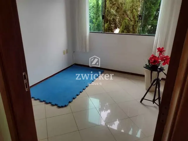 Casa com 900m² 3 quartos e 5 banheiros, à venda, no bairro Vila Aviação em Bauru