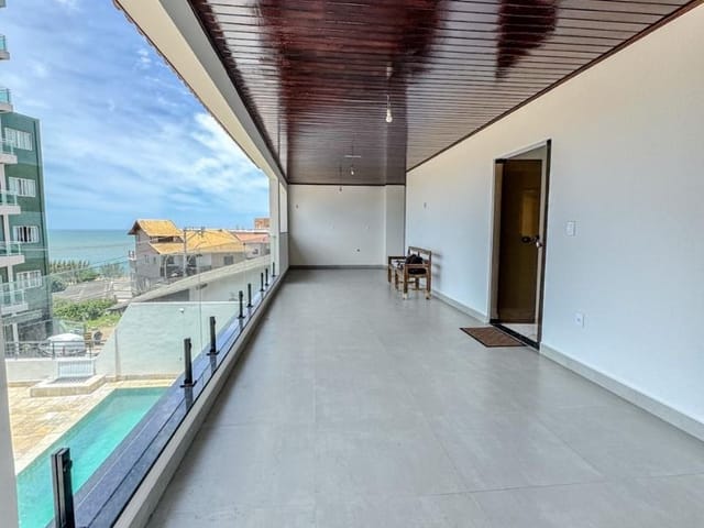 Casa com 300m² 8 quartos e 6 banheiros, para alugar, no bairro Imbetiba em Macaé