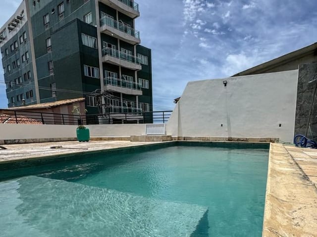 Casa com 300m² 8 quartos e 6 banheiros, para alugar, no bairro Imbetiba em Macaé