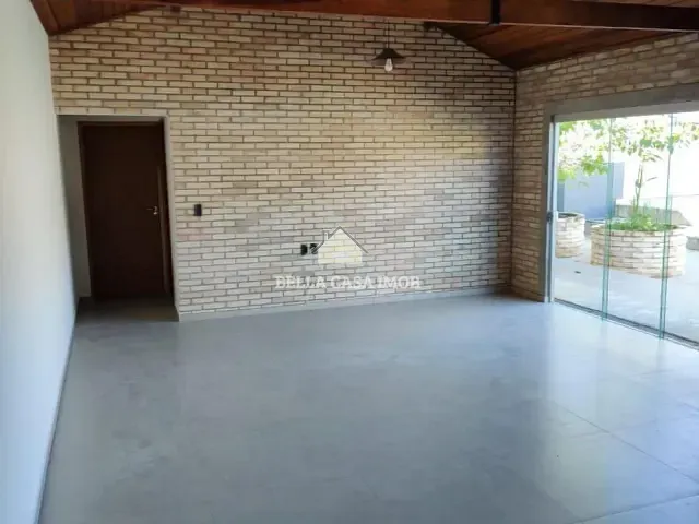 Casa com 322m² 2 quartos e 2 banheiros, à venda, no bairro Jardim Nossa Senhora Salete em Araçoiaba da Serra