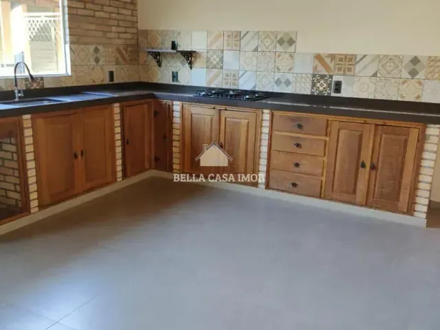 Casa com 322m² 2 quartos e 2 banheiros, à venda, no bairro Jardim Nossa Senhora Salete em Araçoiaba da Serra