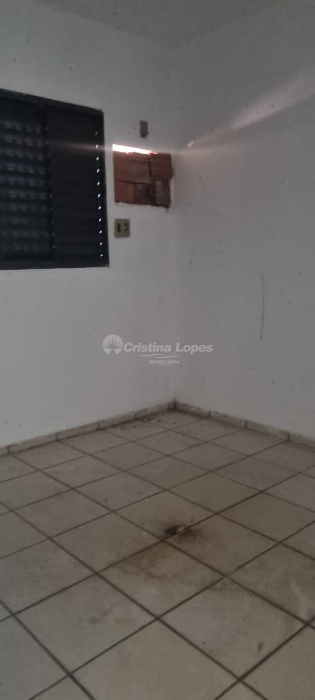 Casa à venda com 3 quartos, 10m² - Foto 9