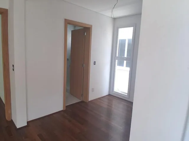 Casa 3 quartos e 6 banheiros, à venda, no bairro Vila Oliveira em Mogi das Cruzes
