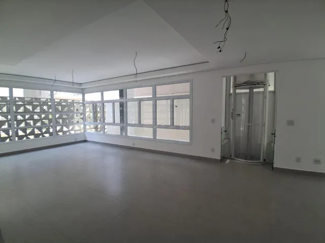 Casa 3 quartos e 6 banheiros, à venda, no bairro Vila Oliveira em Mogi das Cruzes