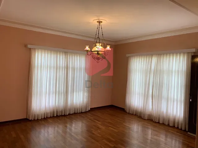 Casa 3 quartos e 3 banheiros, à venda, no bairro Jardim Eldorado em Pirassununga