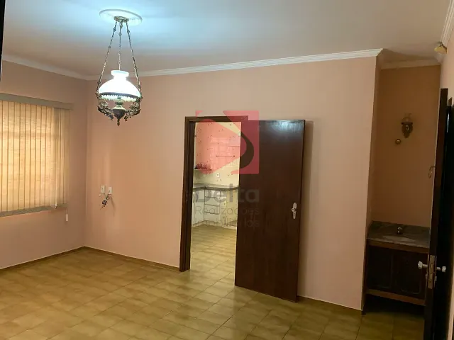 Casa 3 quartos e 3 banheiros, à venda, no bairro Jardim Eldorado em Pirassununga