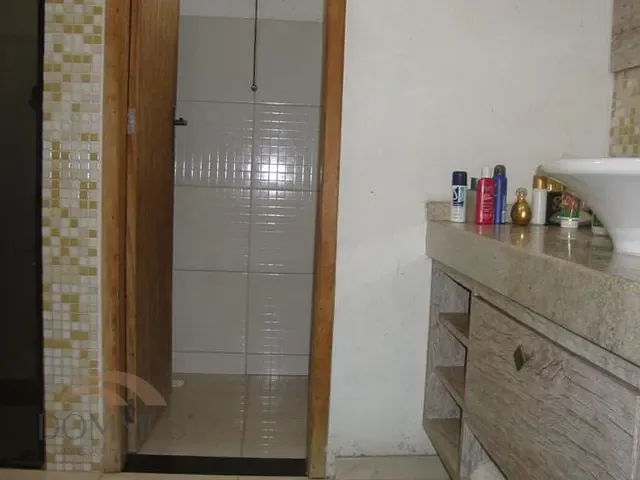 Casa com 291m² 2 quartos e 2 banheiros, à venda, no bairro Centro em Coronel Fabriciano