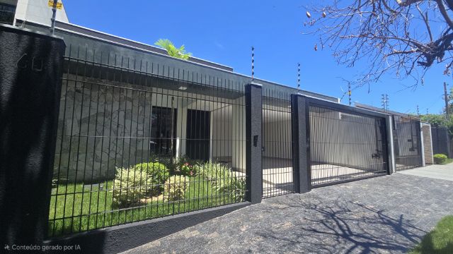 Casa com 213m² 4 quartos e 4 banheiros, à venda, no bairro Zona 01 em Maringá