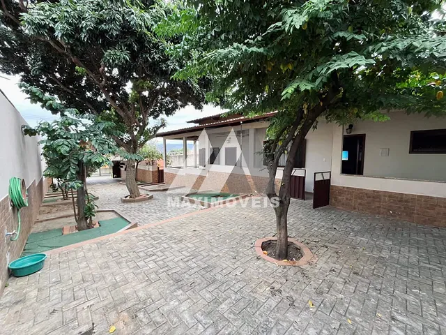 Casa com 360m² 2 quartos e 1 banheiro, à venda, no bairro Planalto Vila Magnólia em Araçuaí