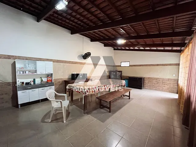 Casa com 360m² 2 quartos e 1 banheiro, à venda, no bairro Planalto Vila Magnólia em Araçuaí