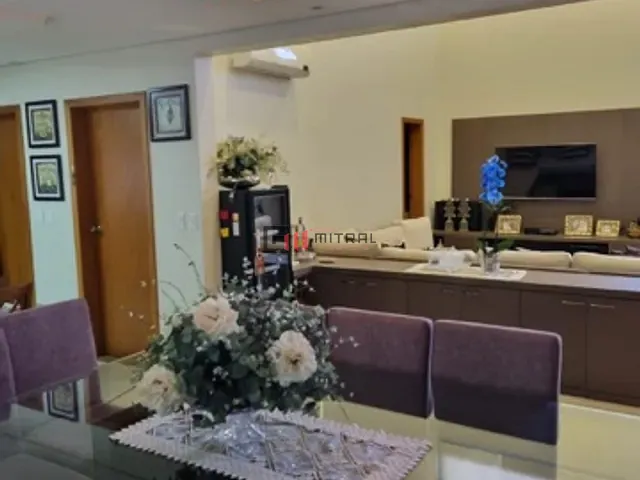 Casa com 501m² 4 quartos e 5 banheiros, à venda, no bairro Recanto do Salto em Londrina