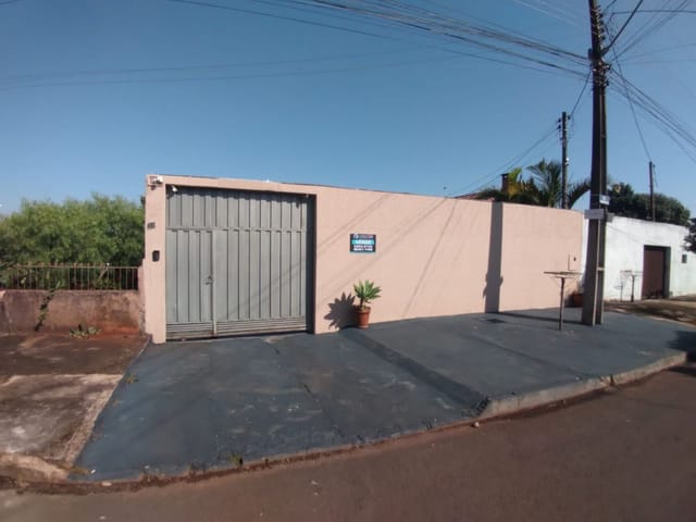 Casa com 280m² 3 quartos e 1 banheiro, à venda, no bairro Jardim Santo Amaro em Cambé
