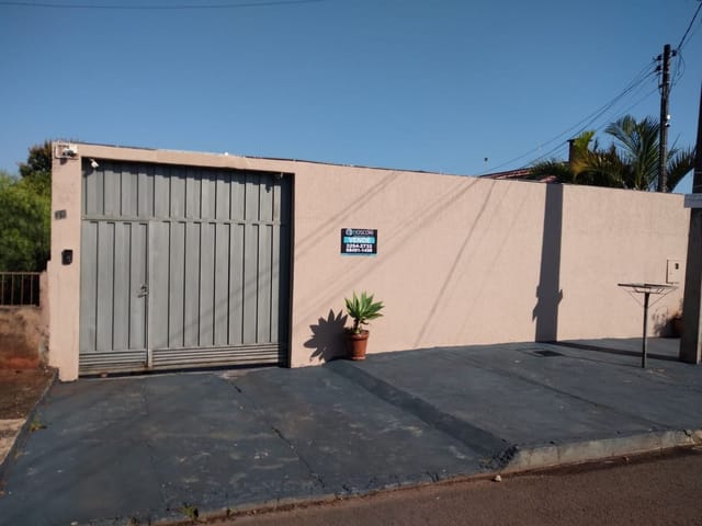 Casa com 280m² 3 quartos e 1 banheiro, à venda, no bairro Jardim Santo Amaro em Cambé