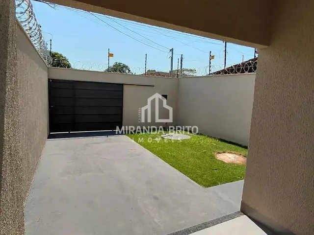 Casa 2 quartos e 2 banheiros, à venda, no bairro Jardim Dom Bosco 2ª Etapa em Aparecida de Goiânia