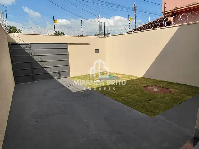 Casa 2 quartos e 2 banheiros, à venda, no bairro Jardim Dom Bosco 2ª Etapa em Aparecida de Goiânia
