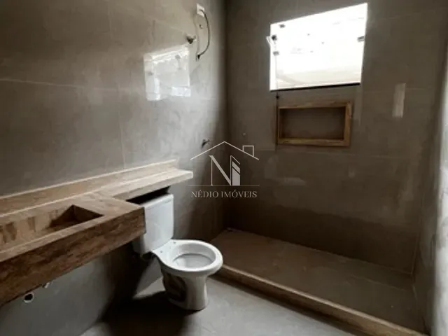 Casa com 240m² 3 quartos e 2 banheiros, à venda, no bairro Pindobas em Maricá