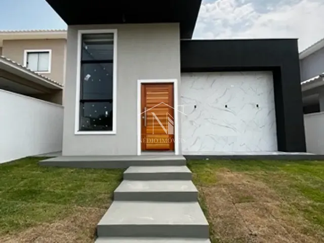 Casa com 240m² 3 quartos e 2 banheiros, à venda, no bairro Pindobas em Maricá