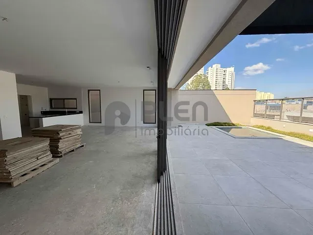 Casa com 415m² 4 quartos e 6 banheiros, à venda, no bairro Tamboré em Santana de Parnaíba