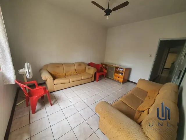 Casa 3 quartos e 2 banheiros, à venda, no bairro Aterrado em Volta Redonda