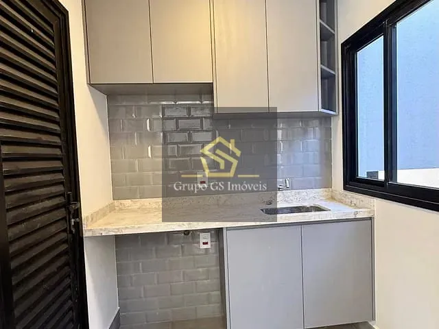 Casa com 300m² 3 quartos e 3 banheiros, à venda, no bairro Chácaras Alpina em Valinhos