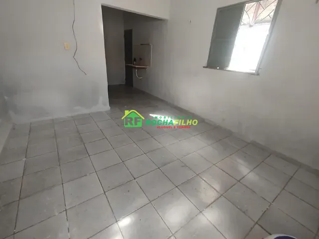Casa com 60m² 1 quarto e 1 banheiro, para alugar, no bairro São Sebastião em Teresina