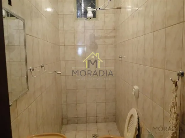 Casa com 300m² 2 quartos e 1 banheiro, à venda, no bairro Jardim Santa Rosa em Guaxupé