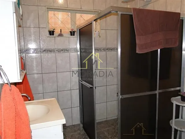 Casa com 300m² 2 quartos e 1 banheiro, à venda, no bairro Jardim Santa Rosa em Guaxupé