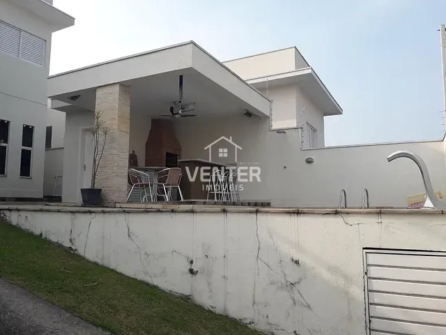 Casa com 250m² 3 quartos e 2 banheiros, à venda, no bairro Jardim de Alah em Taubaté