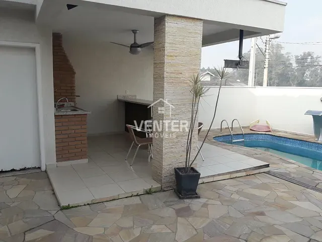 Casa com 250m² 3 quartos e 2 banheiros, à venda, no bairro Jardim de Alah em Taubaté