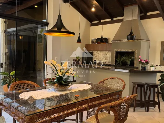 Casa 3 quartos e 3 banheiros, à venda, no bairro Tribess em Blumenau