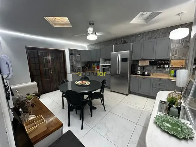 Casa 4 quartos e 3 banheiros, à venda, no bairro Núcleo Habitacional Mary Dota em Bauru