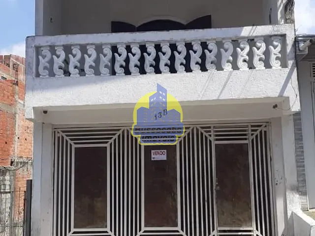 Casa com 125m², à venda, no bairro Jardim Primeiro de Maio em Carapicuíba