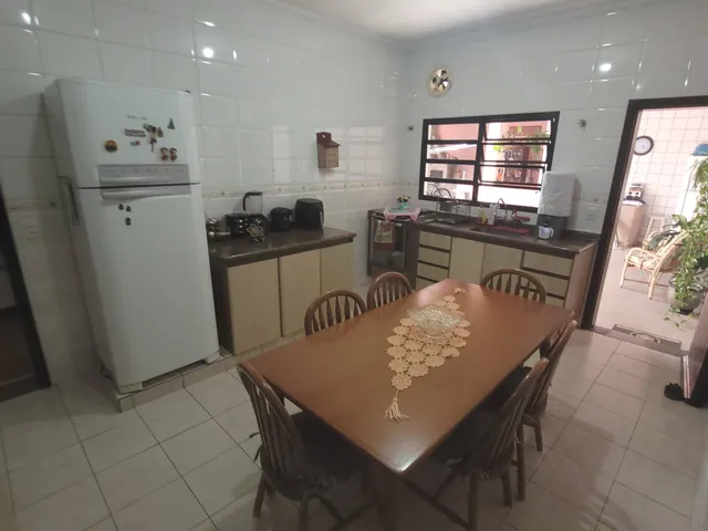 Casa 3 quartos e 3 banheiros, à venda, no bairro Jardim Suzano em Suzano