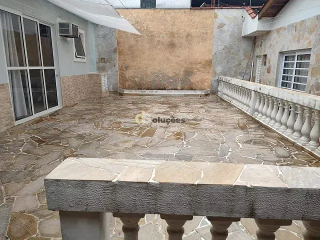 Casa com 250m² 3 quartos e 3 banheiros, à venda, no bairro Vila Iório em São Paulo