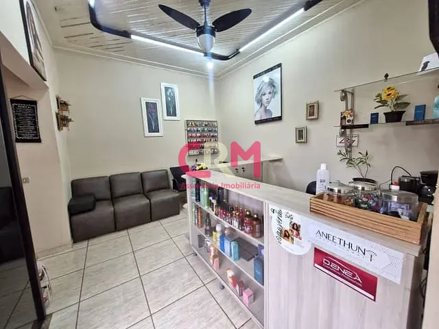 Casa com 428m² 5 quartos e 4 banheiros, à venda, no bairro Centro em Taquaritinga