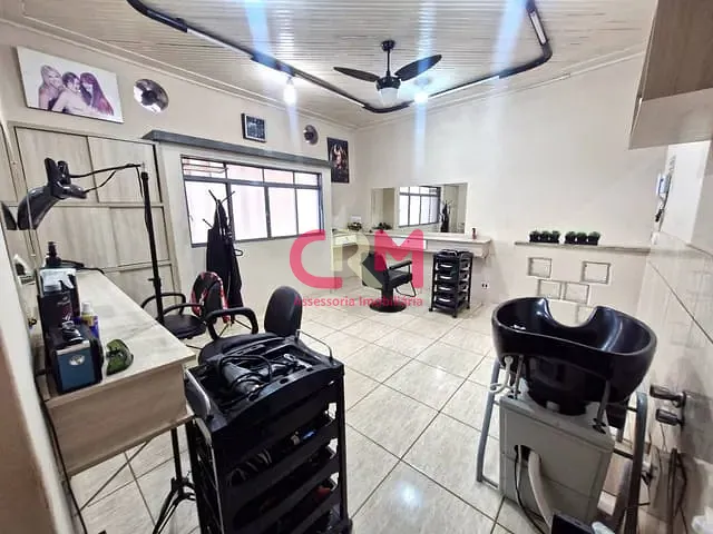 Casa com 428m² 5 quartos e 4 banheiros, à venda, no bairro Centro em Taquaritinga