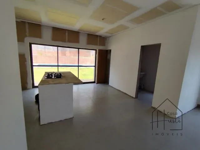 Casa com 190m² 3 quartos e 4 banheiros, à venda, no bairro Quinta dos Angicos em Cotia