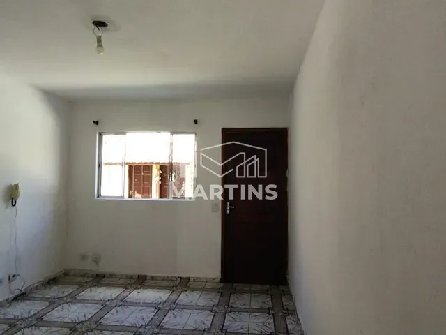 Casa 2 quartos e 2 banheiros, à venda ou para alugar, no bairro Vila Pirajussara em São Paulo