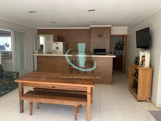 Casa com 282m² 3 quartos e 4 banheiros, à venda, no bairro Parque Residencial Damha em Araraquara