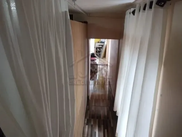 Casa com 150m² 2 quartos e 2 banheiros, à venda, no bairro Jardim Zaira em Mauá