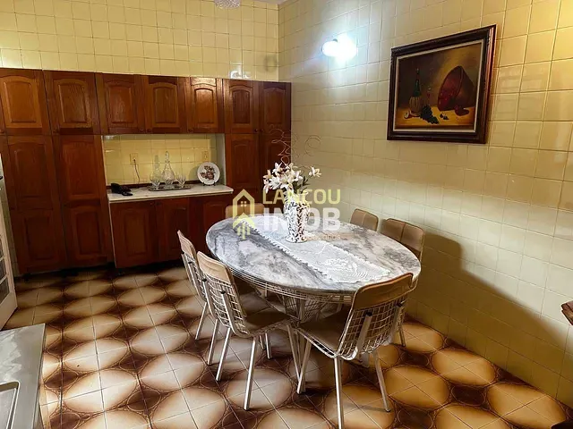 Casa com 149m² 3 quartos e 2 banheiros, à venda, no bairro Parque do Colégio em Jundiaí